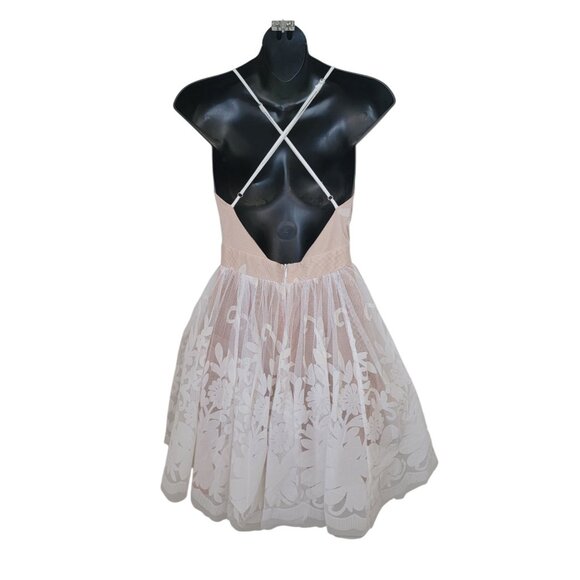 Luxxel Lace Overlay Deep V-Neck Dress Women's Size S - Picture 2 of 7